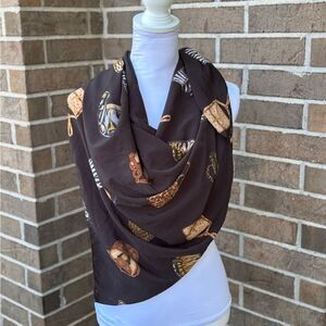 Black and Gold Patterned Scarf with Purse Print
